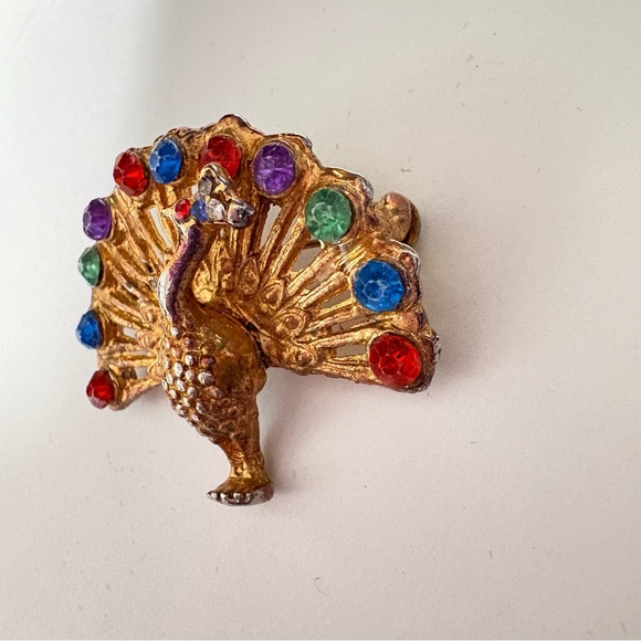 Vintage, Colorful Peacock Brooch - Picture 5 of 8